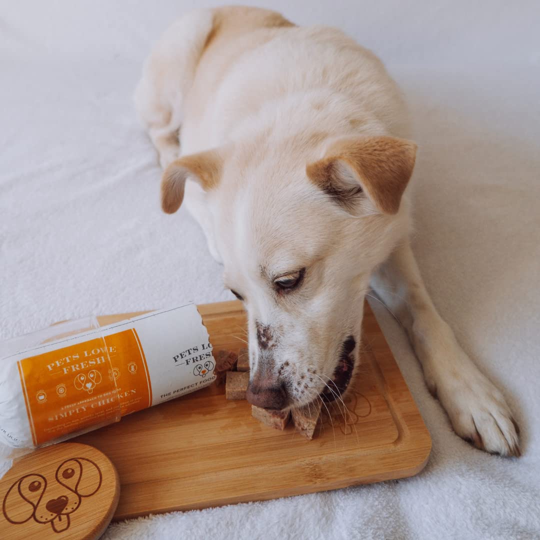 Healthy & Tasty Fresh Dog Food by Pets Love Fresh - 100% Natural - Real British Meat - Zero Preservatives - SimHealthy & Tasty Fresh Dog Food by Pets Love Fresh - 100% Natural - Real British Meat - Zero Preservatives - Simply Chicken (5 x 600g chub rolls) - Sayby’s