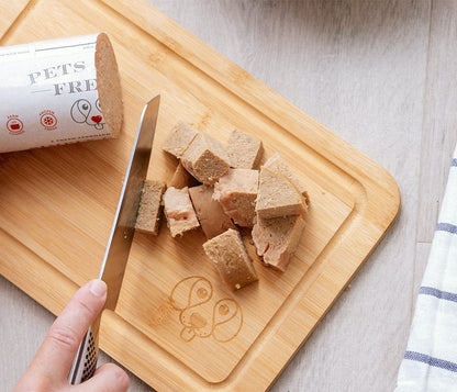 Healthy & Tasty Fresh Dog Food by Pets Love Fresh - 100% Natural - Real British Meat - Zero Preservatives - SimHealthy & Tasty Fresh Dog Food by Pets Love Fresh - 100% Natural - Real British Meat - Zero Preservatives - Simply Chicken (5 x 600g chub rolls) - Sayby’s